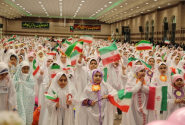 برگزاری جشن بزرگ تکلیف دانش آموزان مدارس غیر دولتی و هیات امنایی اردبیل