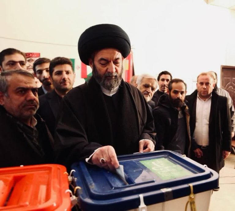 گزارش تصویری حضور آیت الله عاملی در انتخابات مجلس شورای اسلامی و مجلس خبرگان رهبری
