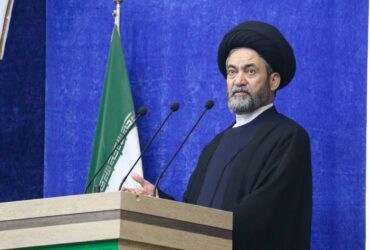 انتقاد آیت الله عاملی از کیفیت سفر وزیر راه و شهرسازی به استان اردبیل