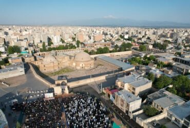 تصاویر هوایی نماز عید قربان در محل شهیدگاه