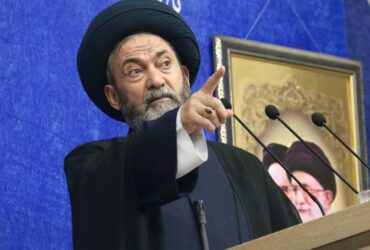 خاک عالم بر سر شاهی که لباسش شیک باشد اما اراده شیک برای دفاع از تمامیت ارضی کشور نداشته باشد