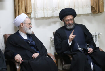 نشست جمعی از مسئولان استان اردبیل با آیت الله اعرافی