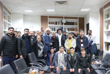 جمعی از جوانان محله امام رضا(ع) با آیت الله عاملی دیدار کردند